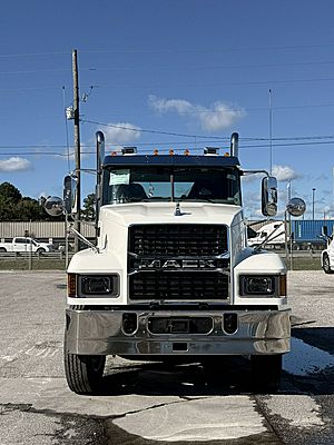 2026 Mack Pinnacle - Log Loader