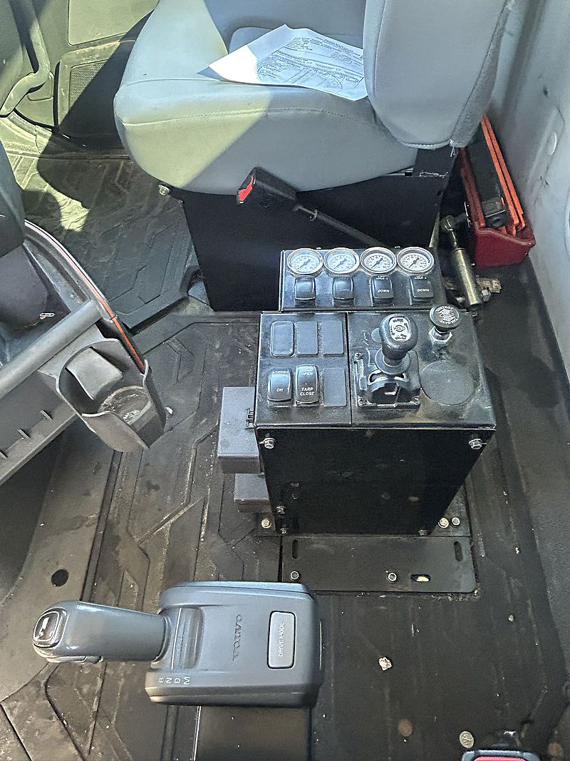 2024 Volvo VHD