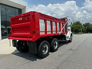 2018 Peterbilt 388 - Dump Truck