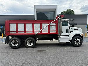 2017 Peterbilt 388