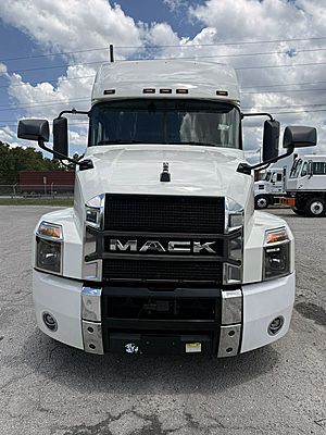 2020 Mack Anthem - Sleeper Truck