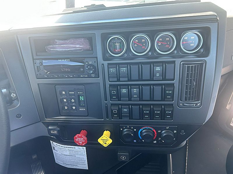 2027 Mack GR104F