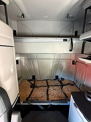 2023 Peterbilt 579