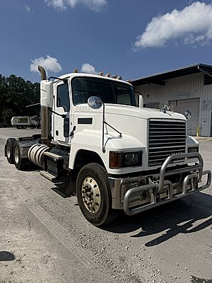 2020 Mack Pinnacle - Day Cab