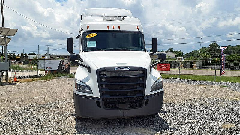 2019 Freightliner PT126064ST