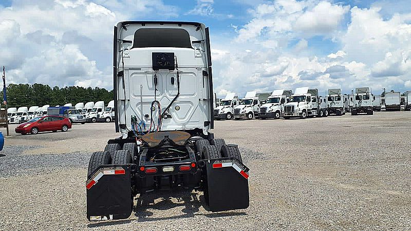 2019 Freightliner PT126064ST