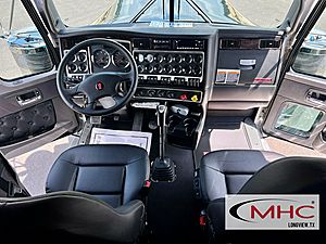 2027 Kenworth W900L