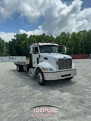 2019 Peterbilt 337