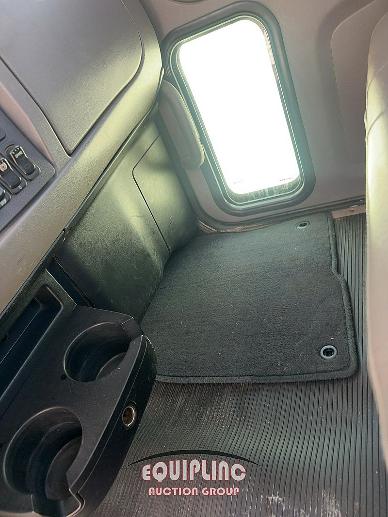 2019 Peterbilt 337