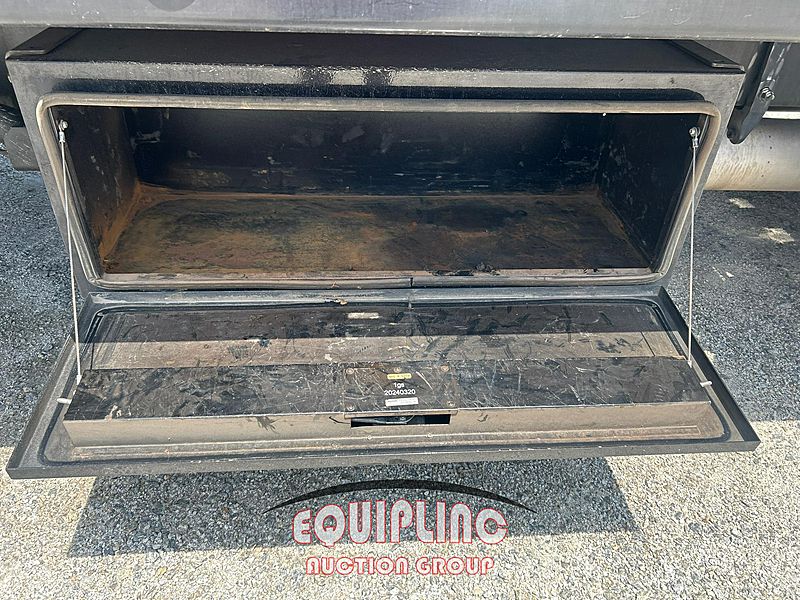 2019 Peterbilt 337