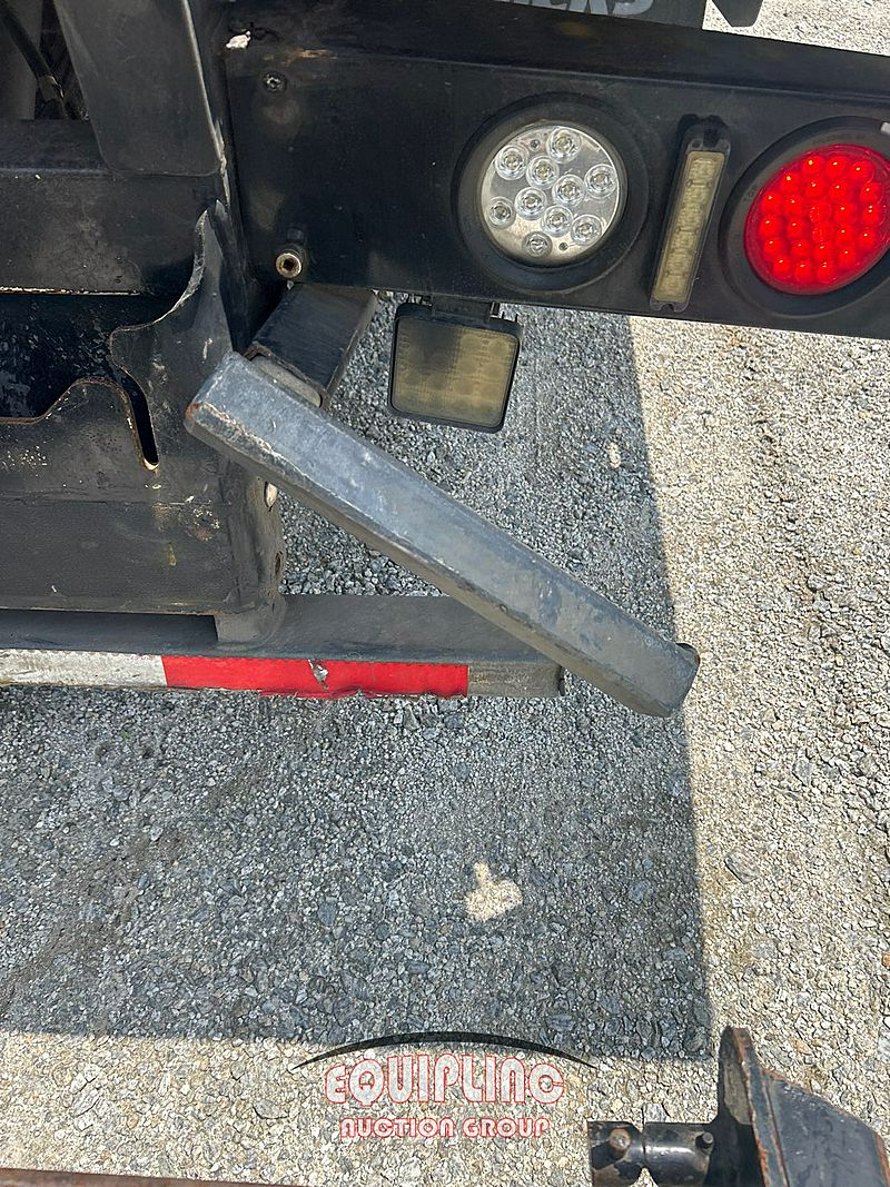 2019 Peterbilt 337