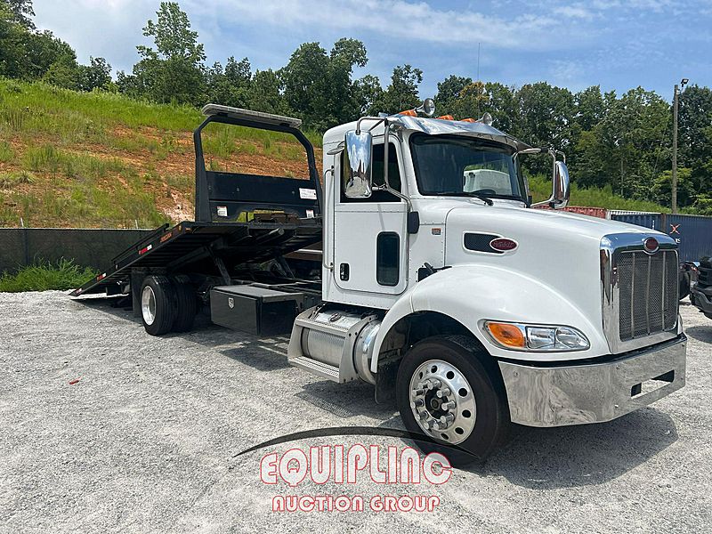 2019 Peterbilt 337