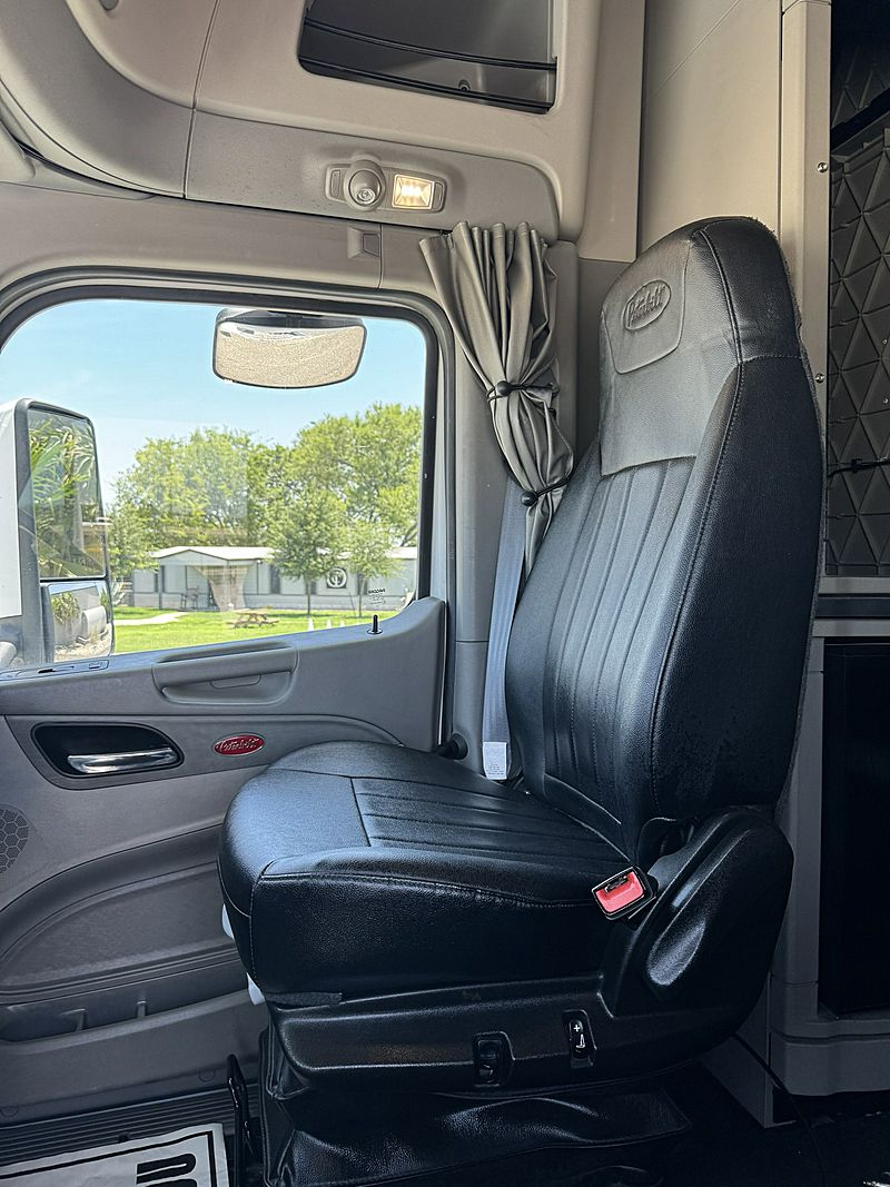2022 Peterbilt 579
