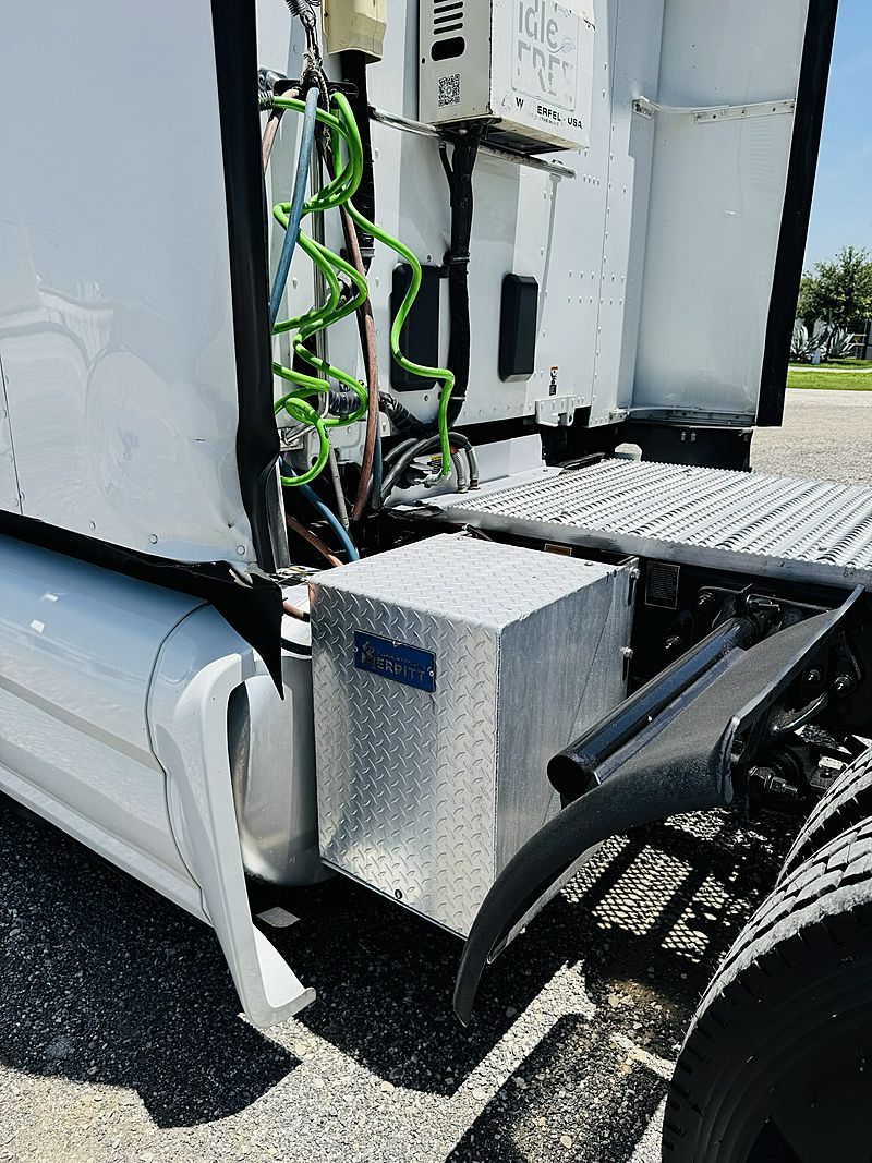 2022 Peterbilt 579