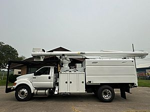 2015 Ford F-750 - Bucket Truck