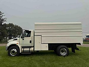 2018 International 4300 - Chipper