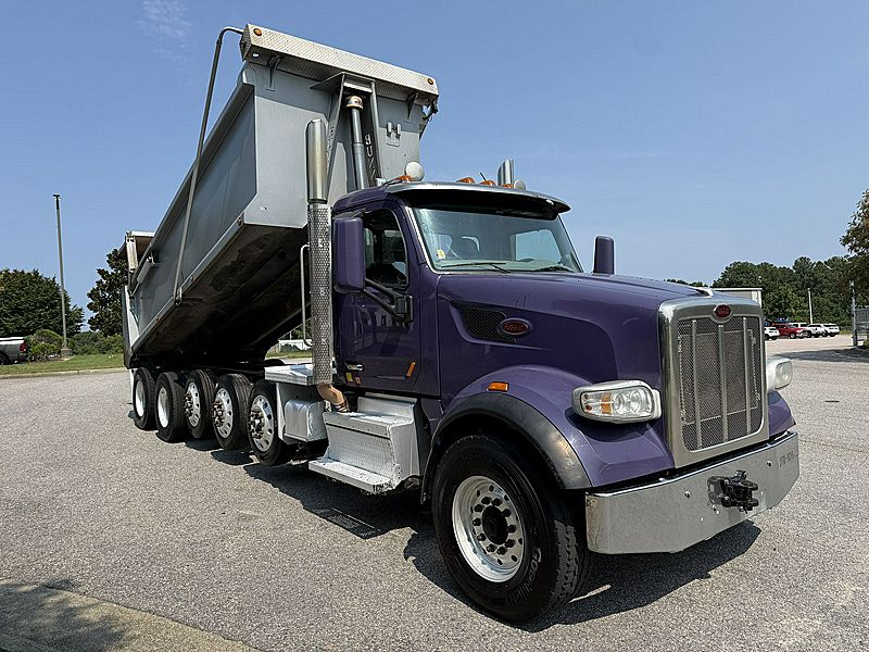 2020 Peterbilt 567