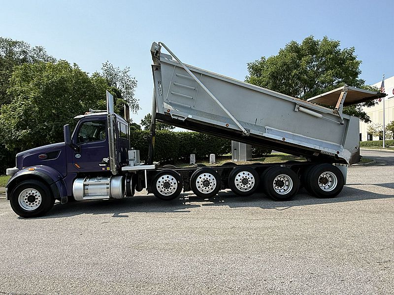 2020 Peterbilt 567