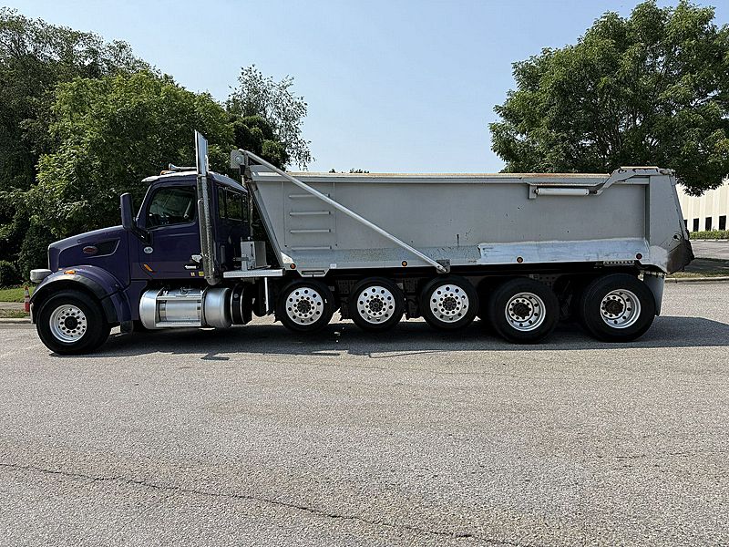 2020 Peterbilt 567