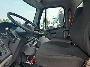 2020 Freightliner M2 106