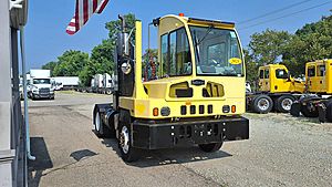 2021 Autocar ACTT42 - Yard Spotter