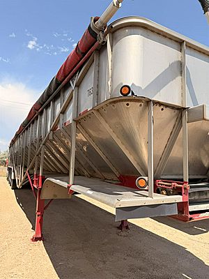 2023 Barclay SST Belt Trailer - Belt Trailer