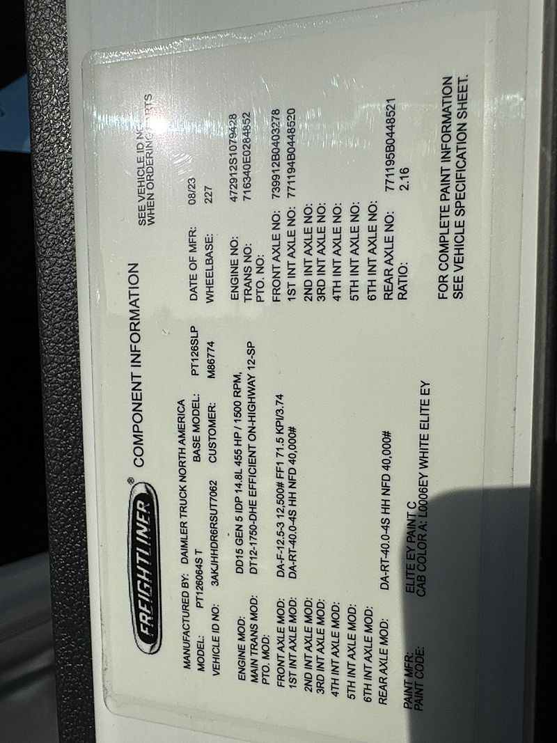 2024 Freightliner Cascadia