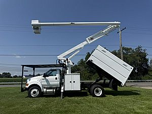 2013 Ford F-750 - Bucket Truck