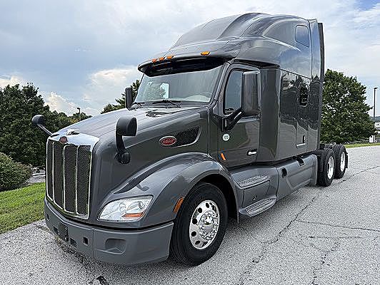 2022 Peterbilt 579