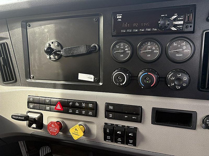 2022 Freightliner PE116DC