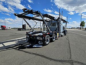 2017 Peterbilt 389 - Sleeper Truck