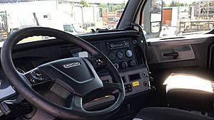 2020 Freightliner Cascadia 126