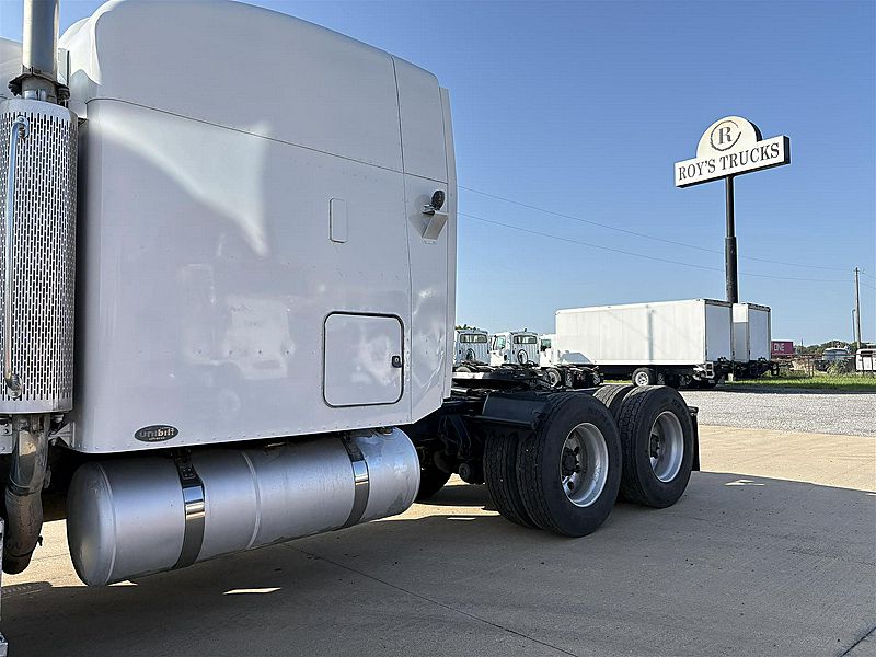 2005 Peterbilt 379