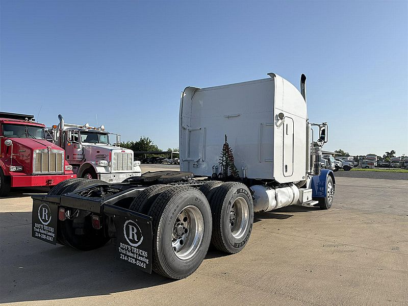 2005 Peterbilt 379