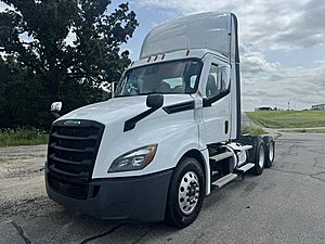 2022 Freightliner Cascadia