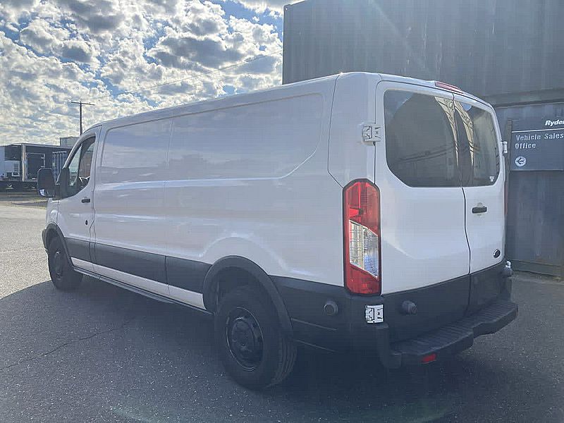 2017 Ford T350
