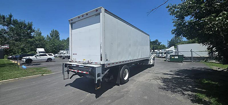 2020 Freightliner M2 106