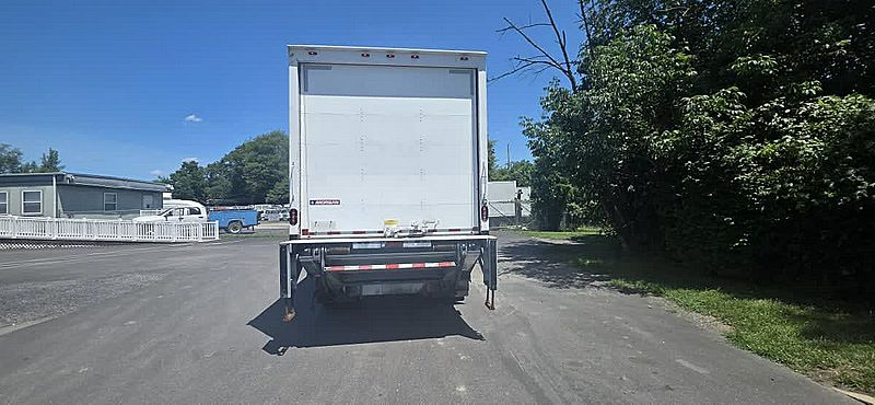 2020 Freightliner M2 106