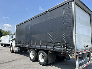 2020 Freightliner M2 106