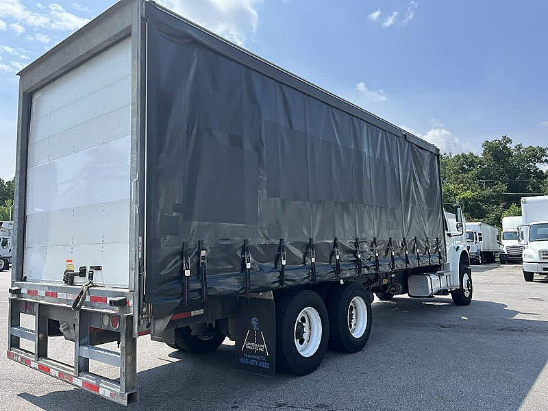 2020 Freightliner M2 106