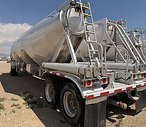 2015 Heil 1240 - Pneumatic | Dry Bulk Trailers