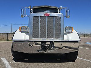 2014 Peterbilt 365 - Day Cab
