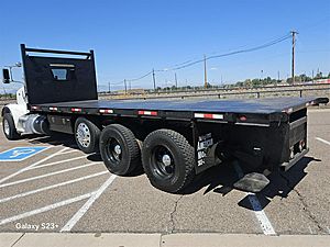 2014 Peterbilt 365 - Day Cab