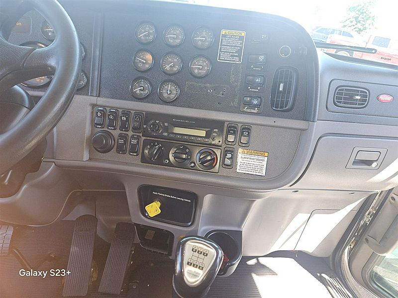 2014 Peterbilt 365