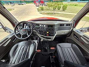 2020 Peterbilt 567 - Sleeper Truck