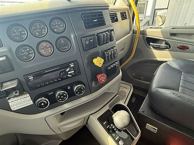 2020 Peterbilt 567