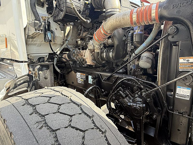 2020 Peterbilt 567