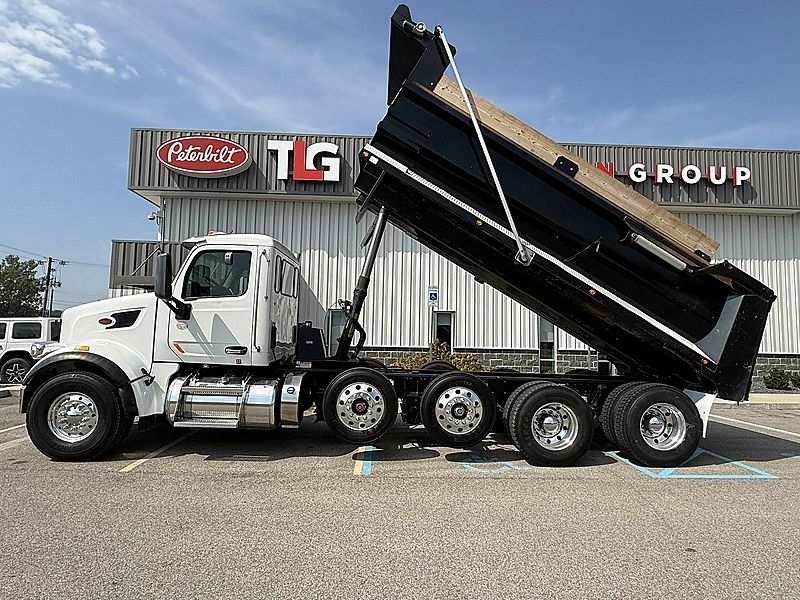 2020 Peterbilt 567