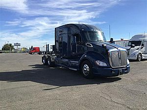 2022 Kenworth T680 - Sleeper Truck