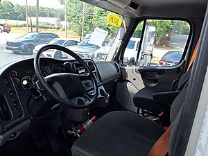 2020 Freightliner M2 106